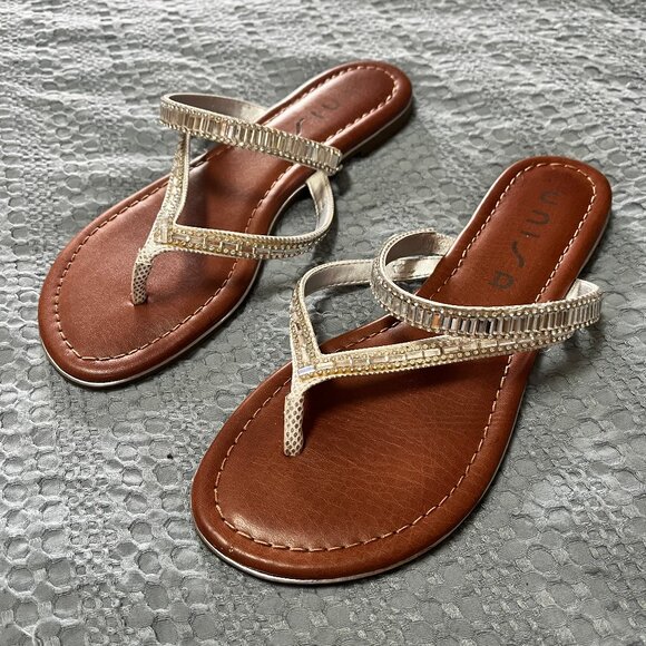 UNISA Silver Rhinestone Dressy Flip Flop Sandals Size 7.5 - Picture 1 of 14